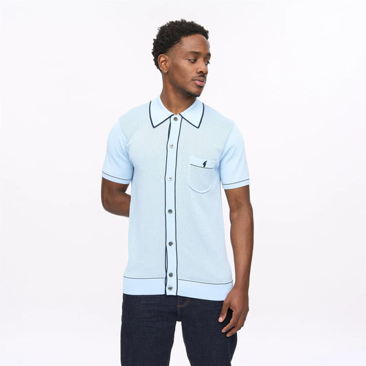Gabicci Vintage Gabicci Di Lello knitted polo shirt in surf-inspired design, showcasing a textured knitwear style with a classic collar.