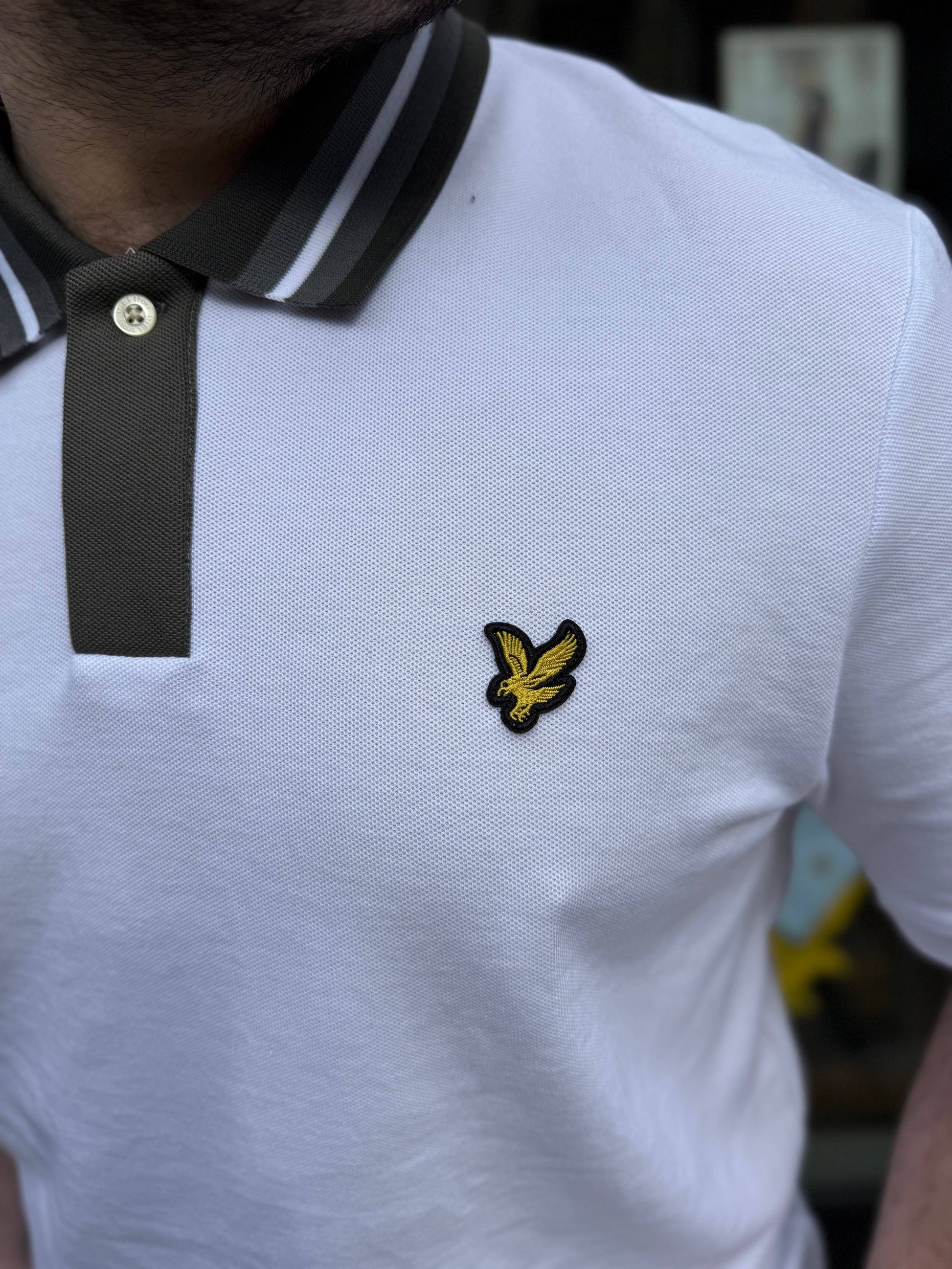 Lyle & Scott Contrast Tipped Collar Polo Shirt In White - RD1 Clothing