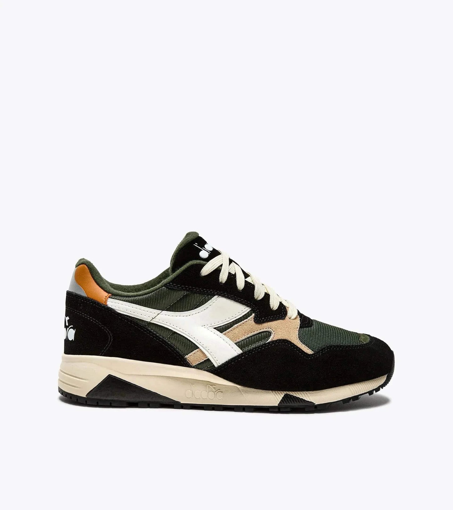 Diadora N902 In Kombu Green/ Black - RD1 Clothing