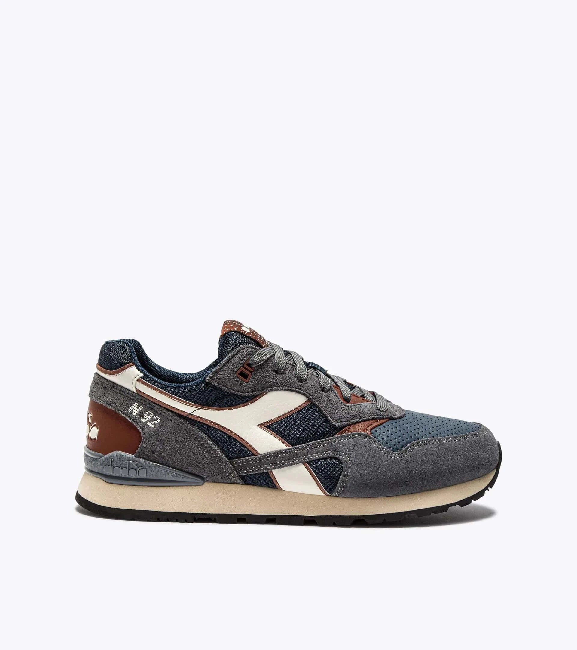 Diadora Advance Dark Navy Diadora N902 Trainers