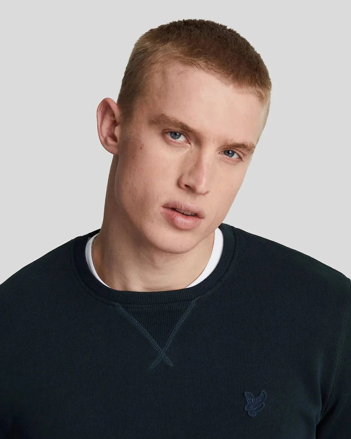 Lyle & Scott Tonal Eagle Crew Neck Sweatshirt In Dark Navy - RD1 Clothing
