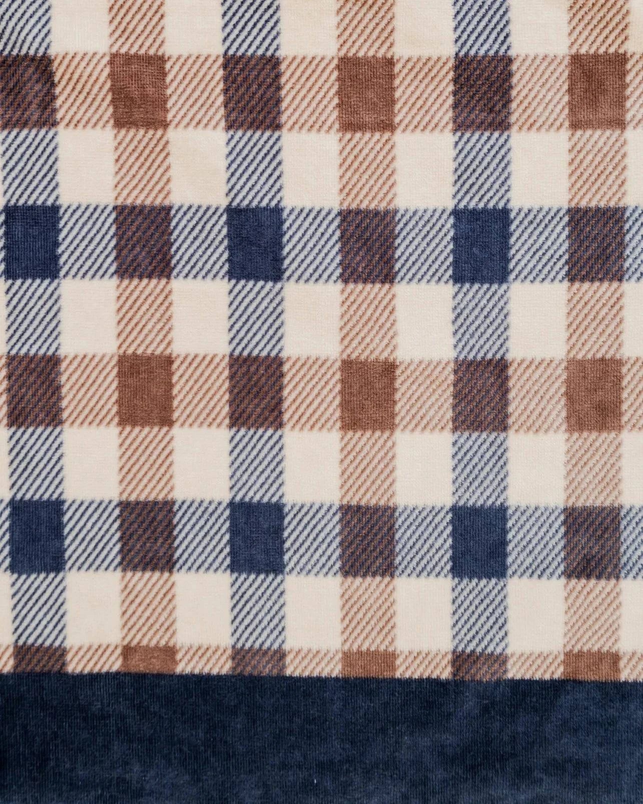 Aquascutum Beach Towel Iconic Club Check - RD1 Clothing