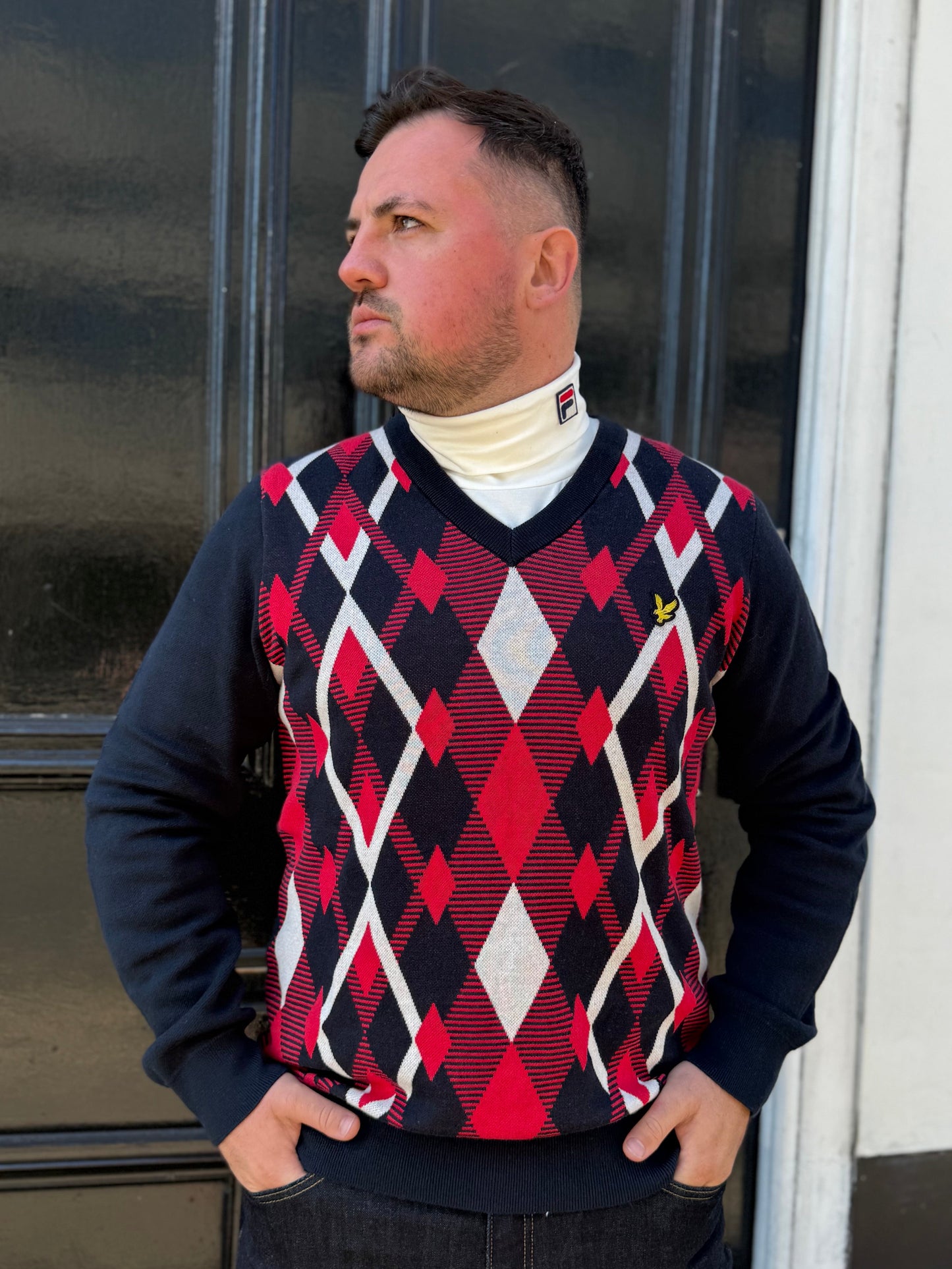 Lyle & Scott Cotton Argyle V Neck Jumper Dark Navy/Cherry Red