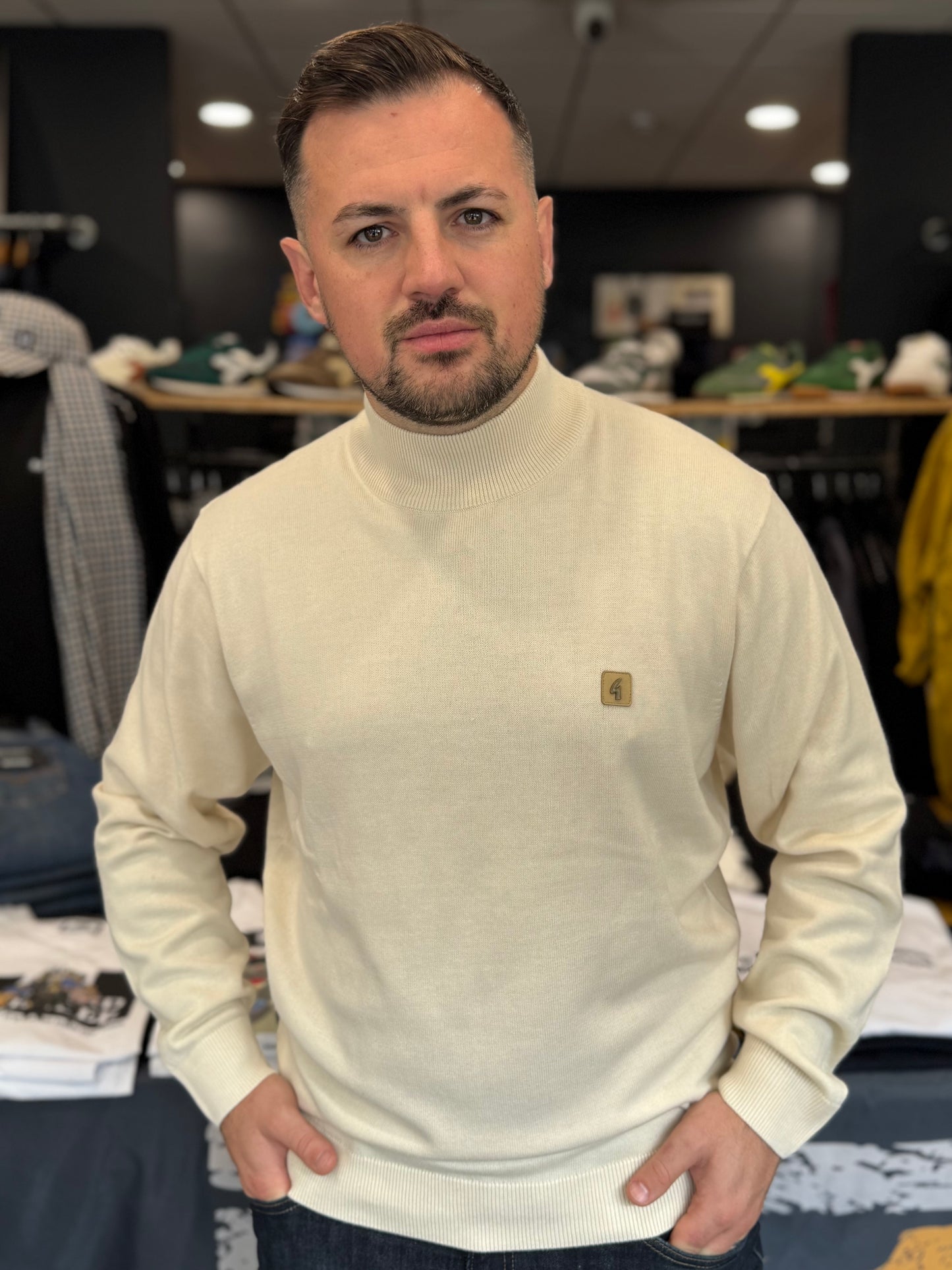 Gabicci Vintage Duke Turtle Neck Cream