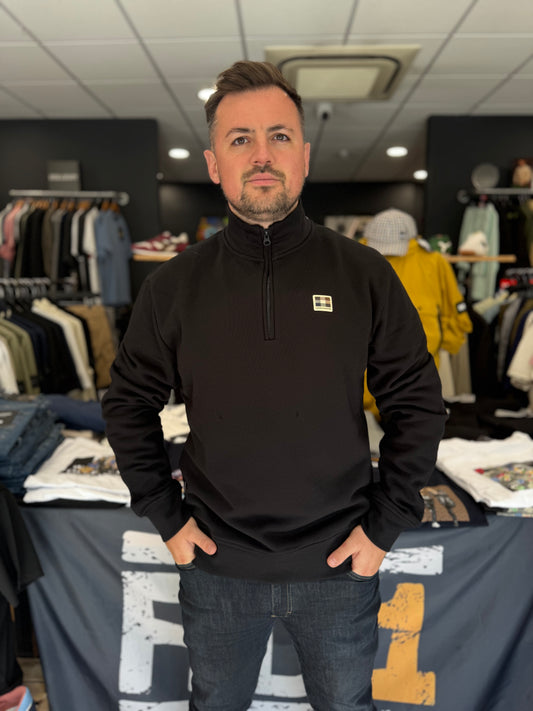 Aquascutum Active Badge Quarter Zip Fleece Black