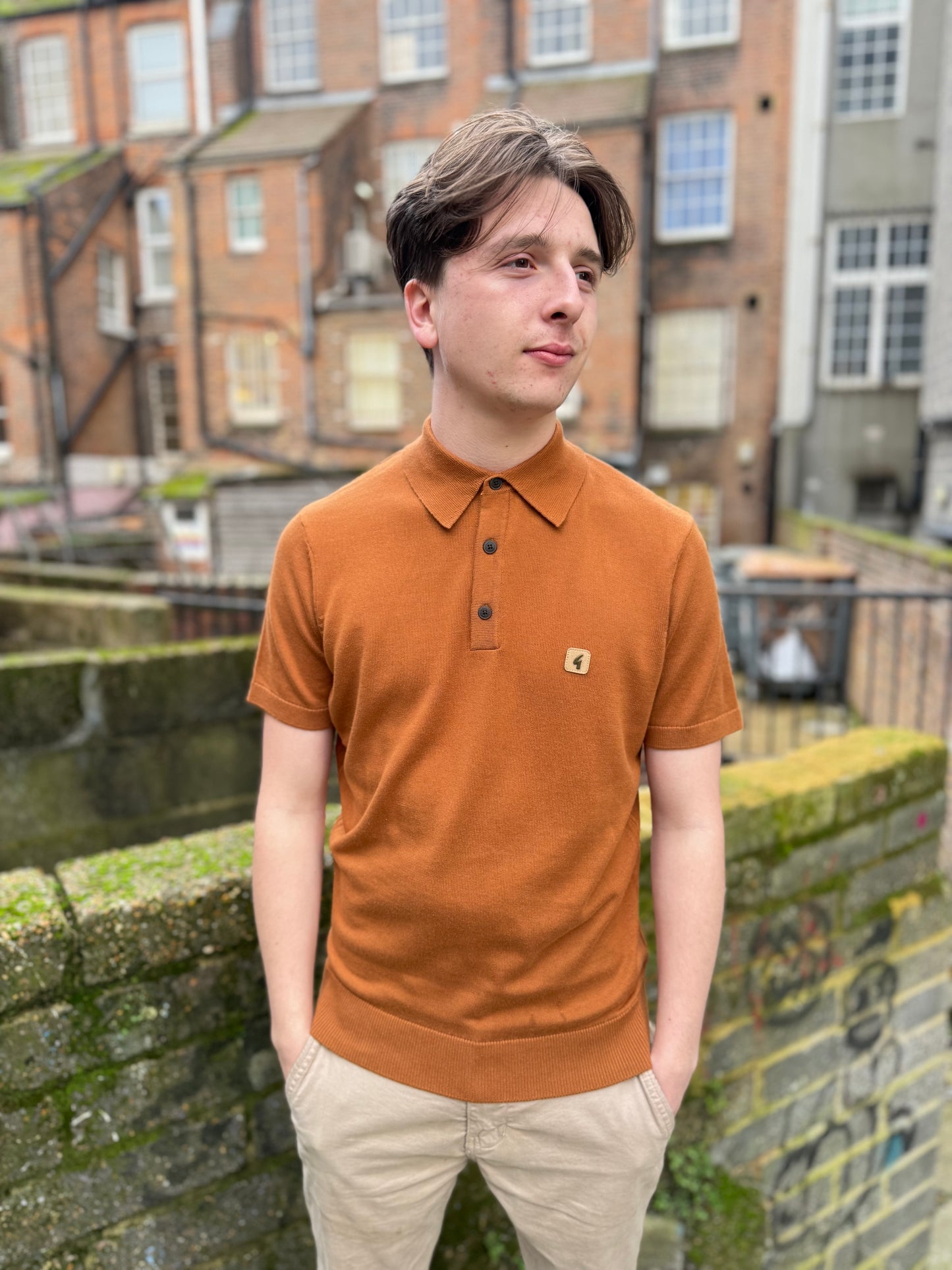 Gabicci Vintage Jackson Short Sleeve Plain Knitted Polo Walnut