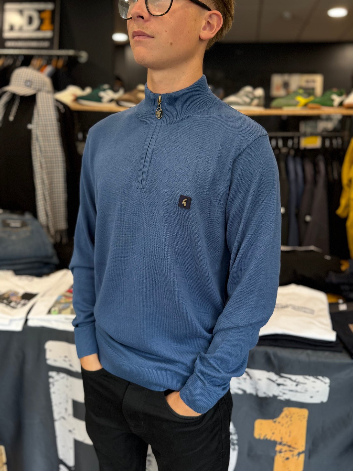 Gabicci Naxton Quarter Zip Jumper Airforce