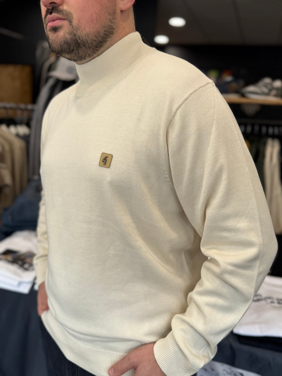 Gabicci Vintage Duke Turtle Neck Cream
