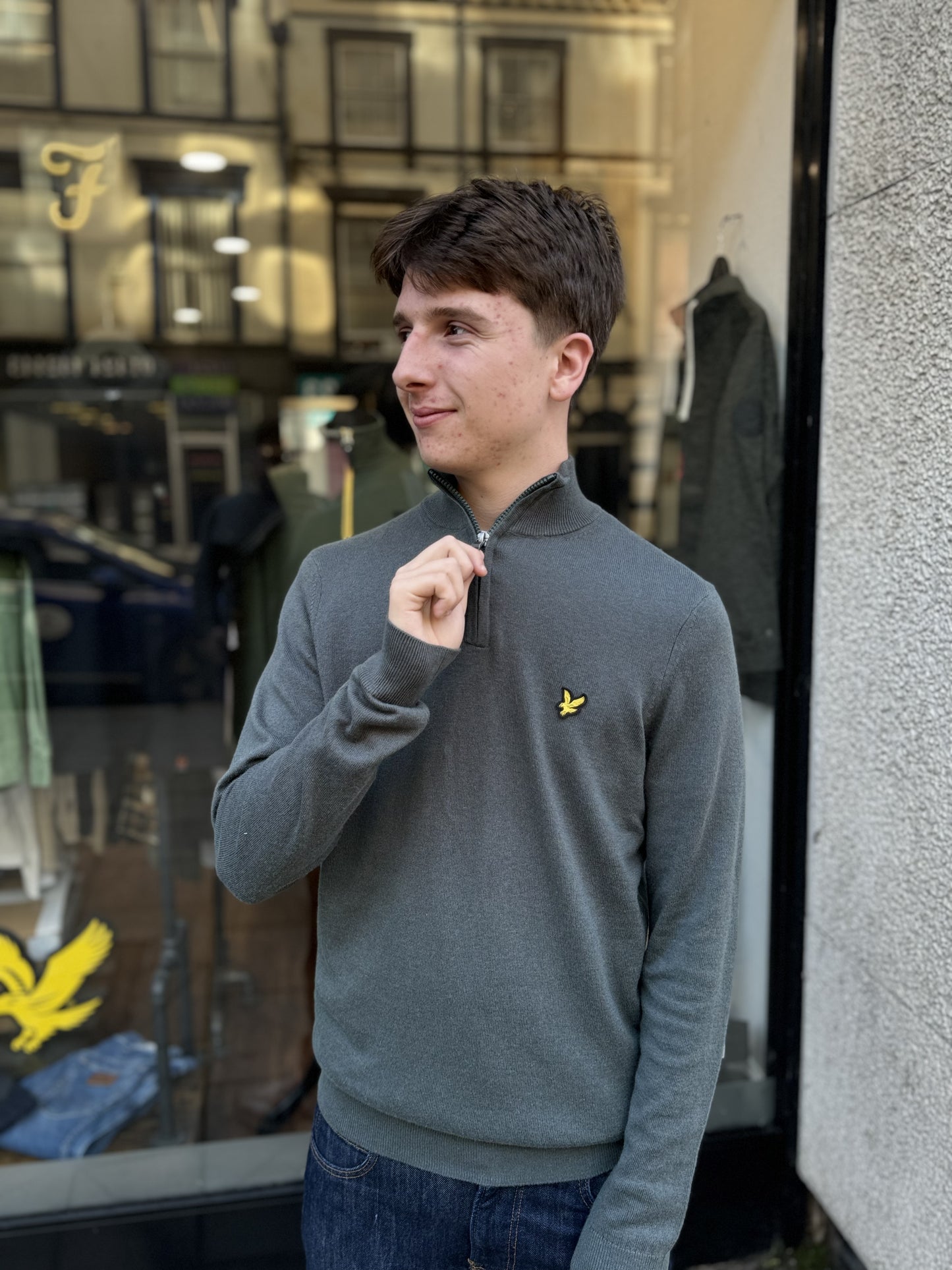 Lyle & Scott Cotton Quarter Zip Jumper In Deep Green