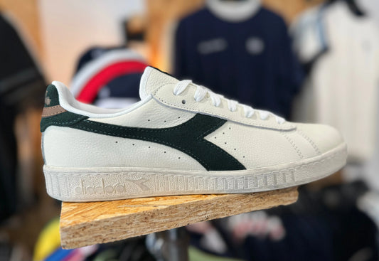 Diadora Game Low Waxed Suede In Pop/Scarab