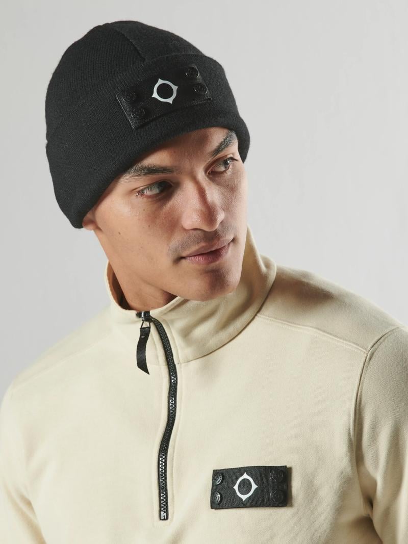 MA.STRUM Knitted Badge Beanie Jet Black