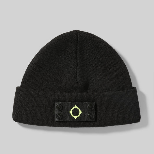 MA.STRUM Badge Beanie Jet Black