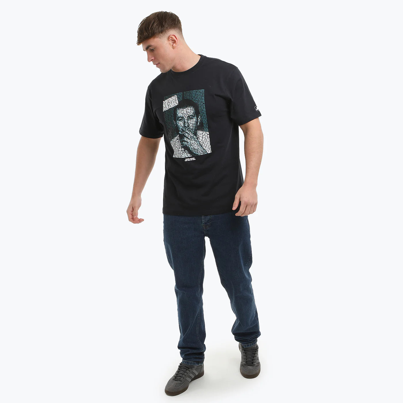 Navy Peaceful Hooligan San Francisco T-Shirt with city skyline graphic on front, casual fit, soft cotton fabric.