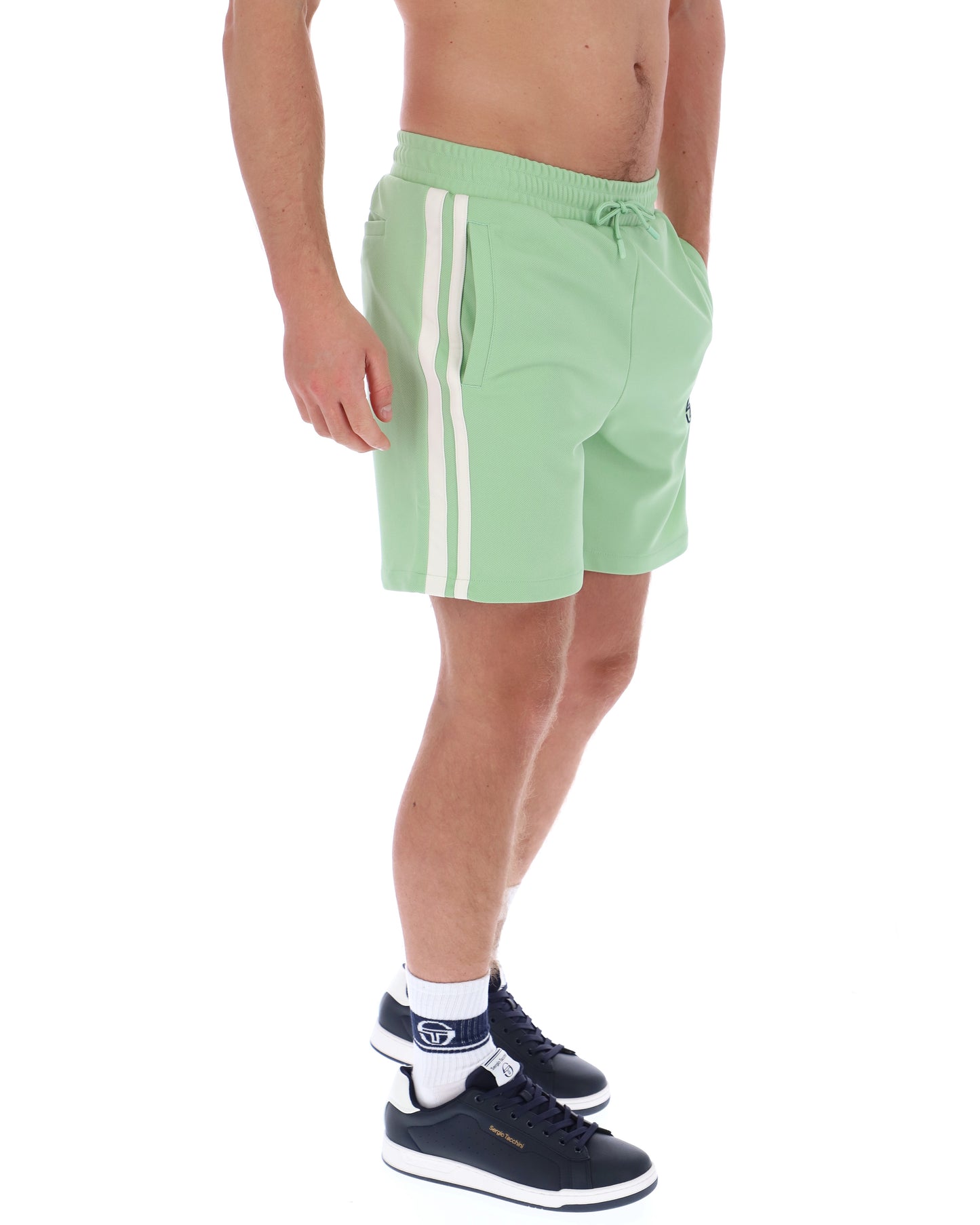 Sergio Tacchini Pietrapertosa green and gardenia jogger sweat shorts with elastic waistband and relaxed fit.