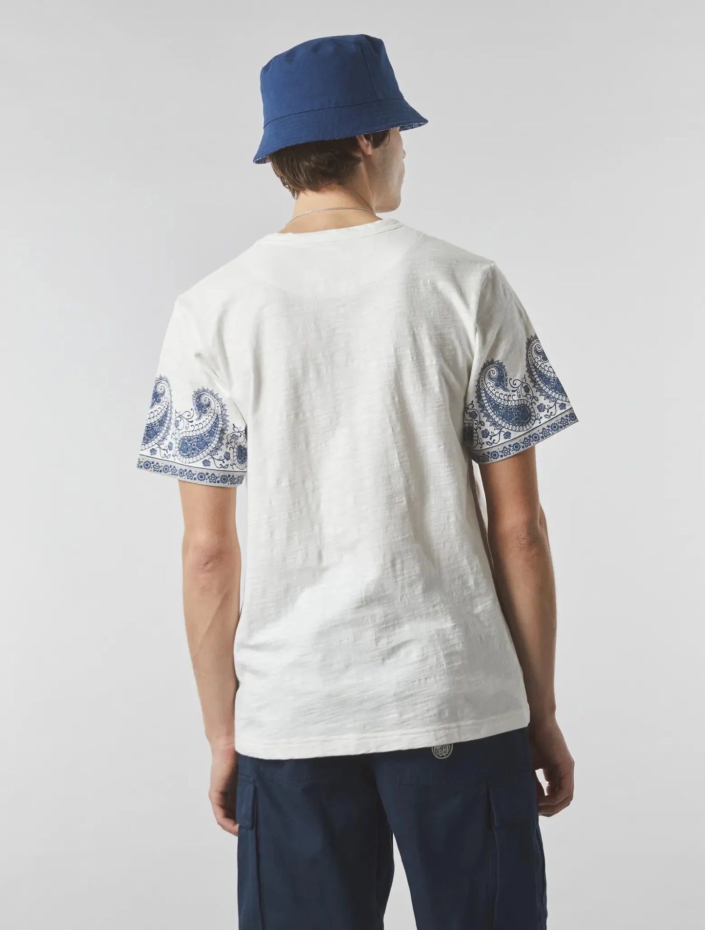 Pretty Green Laguna Paisley Sleeve T-Shirt In White