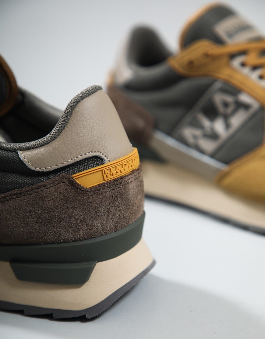 Brown Napapijri Raindrum trainers shoes with stylish design and comfortable fit, shown in a close-up image.