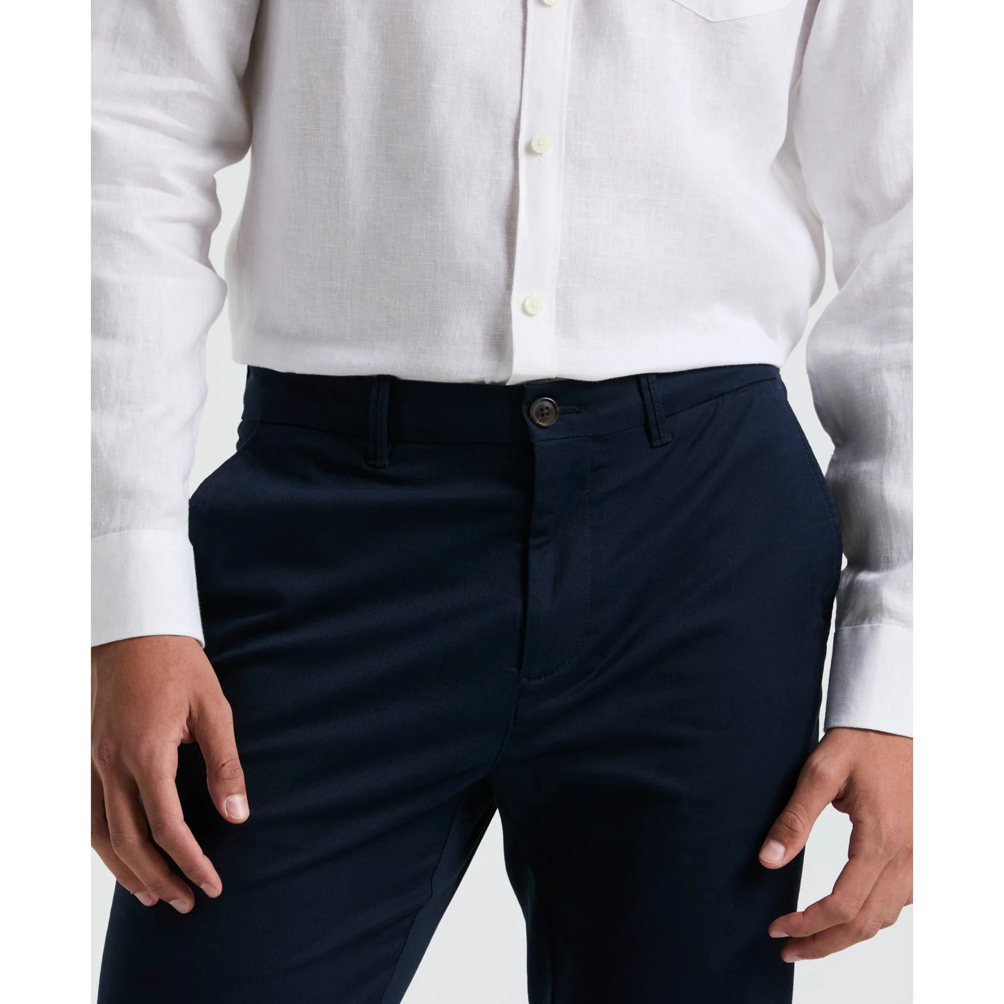 Original Penguin slim fit chinos in dark sapphire, men's trousers with a tailored look and classic style.